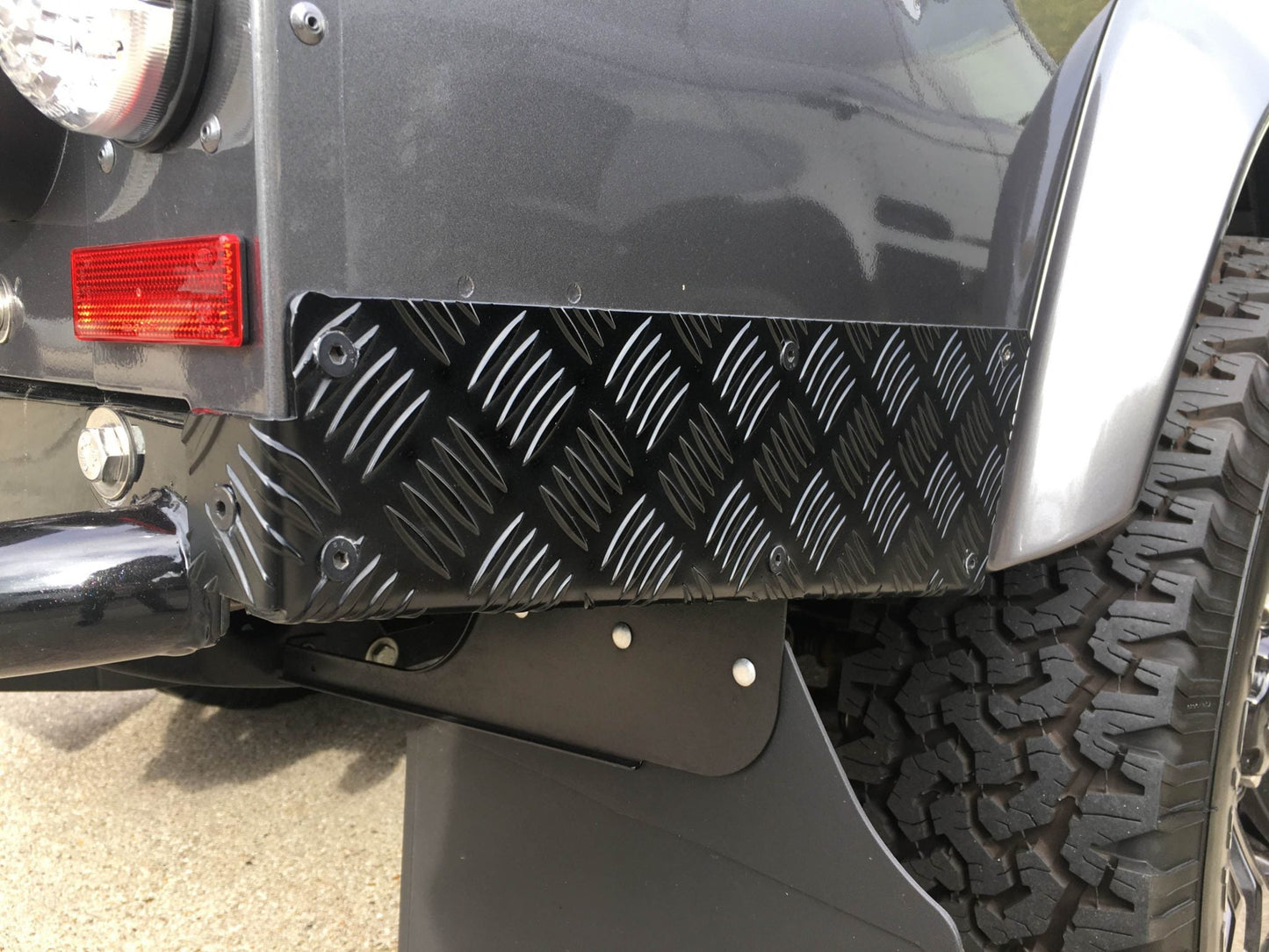 
                  
                    URBAN Truck Defender Chequer Plate Kit
                  
                